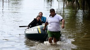 Βιβλική καταστροφή: Μεγαλώνει ο αριθμός των θυμάτων από τη φονική θεομηνία