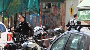 Δολοφονία στον Πειραιά: Στον ανακριτή σήμερα ο 68χρονος