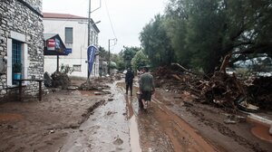 Κακοκαιρία Daniel: Αγωνία με την υποχώρηση του αναχώματος στο φράγμα του Πηνειού