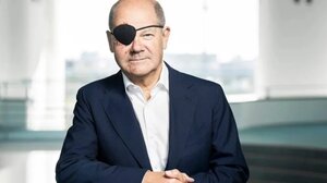 Εμφάνιση ... πειρατή για τον Όλαφ Σολτς μετά το αθλητικό ατύχημα