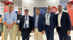 Επίσκεψη Λευτέρη Αυγενάκη στο περίπτερο του ΥπΑΑΤ στη ΔΕΘ