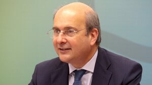 Χατζηδάκης για IRIS: Μηδέν προμήθειες για τους πολίτες, οι χαμηλότερες για τους ελεύθερους επαγγελματίες