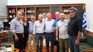 Επίσκεψη Δανέλλη στον Σταύρο Αρναουτάκη