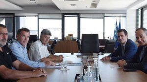 "Σκηνές απελπισίας" στα χωράφια με τους εργάτες γης 