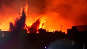 Μέση Ανατολή: Το Ισραήλ σφυροκοπά τη Γάζα - Με εκτέλεση αιχμαλώτων απειλεί η Χαμάς