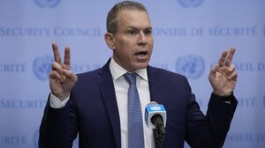 Ισραηλινός πρεσβευτής στον ΟΗΕ: Εγκλήματα πολέμου οι επιθέσεις της Χαμάς