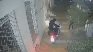 Κλοπή μηχανής σε λίγα λεπτά - Βίντεο ντοκουμένο