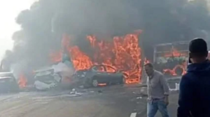 Αίγυπτος: 35 νεκροί και δεκάδες τραυματίες σε καραμπόλα - Σοκάρουν τα πλάνα!