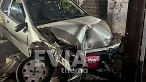 Τρομακτικό τροχαίο στην Χαλκίδα: Oδηγός έχασε τον έλεγχο και έπεσε πάνω σε οχήματα