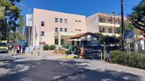 Στον Ευθ. Καρακώστα το "τιμόνι" του Βενιζελείου, μετά την παραίτηση Λυδάκη 