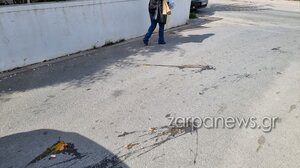 Αυγοπόλεμος και καυγάς μεταξύ μαθητών στα Χανιά - Μία γυναίκα τραυματίστηκε