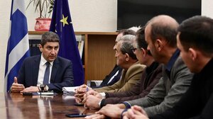 Δυο νέα προγράμματα κάλυψης απώλειας εισοδήματος για αγρότες της Θεσσαλίας