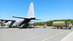 Στις 9:30 φεύγει το C-130 με την ανθρωπιστική βοήθεια για τη Γάζα