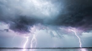 Έκτακτο δελτίο επιδείνωσης καιρού – Πού προβλέπονται ισχυρές βροχές και καταιγίδες