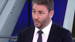 Ανδρουλάκης: Συνεργασία υπό όρους με τους 11 ανεξάρτητους βουλευτές