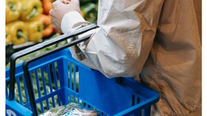 Ακρίβεια: 9 στους 10 πολίτες δεν έχουν δει μειώσεις τιμών