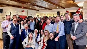 Μια βραδιά "γεμάτη" Κρήτη πρόσφερε ο Υπουργός σε δεκάδες βουλευτές