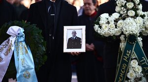 Σπαρακτικό το τελευταίο αντίο στον αστυνομικό Γιώργο Λυγγερίδη