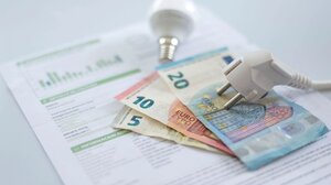"Ψαλίδι" στους λογαριασμούς ρεύματος από το 2025 - Οι κερδισμένοι