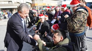 Χριστουγεννιάτικα δώρα από την Περιφέρεια Κρήτης στις Δομές Κοινωνικής Φροντίδας όλου του νησιού