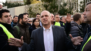 Χιλιάδες αστυνομικοί έξω από το Υπουργείο Προστασίας του Πολίτη