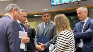 Βρυξέλλες: Παρεμβάσεις Αυγενάκη για καινοτομία και νέες γονιδιωματικές τεχνικές