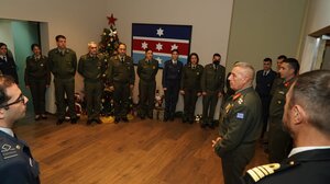 Ανταλλαγή ευχών του Αρχηγού ΓΕΕΘΑ με το προσωπικό μονάδων των Τριών Όπλων