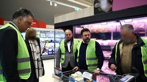 Συνεχίζονται οι σαρωτικοί έλεγχοι στα γαλακτοκομικά