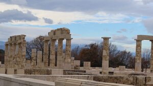 Εγκαινιάζεται το μεσημέρι από τον Κ. Μητσοτάκη το αναστηλωμένο ανάκτορο του Φιλίππου Β’ στις Αιγές