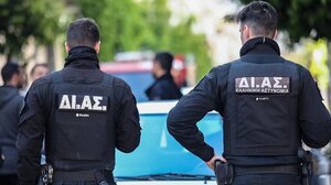 Κυκλοφορούσε με πιστόλι και γεμιστήρα