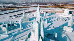 Αριθμό ρεκόρ τουριστών προσέλκυσε η “πόλη του χιονιού” στις τριήμερες διακοπές της φετινής Πρωτοχρονιάς