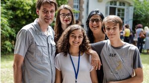 Παράταση υποβολής αιτήσεων για Υποτροφίες των διαπολιτισμικών προγραμμάτων της AFS για μαθητές Λυκείου!