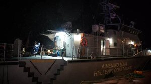 Νυχτερινή καταδίωξη ιστιοφόρων με συλλήψεις 