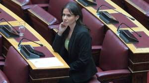 Ελένη Βατσινά: Ενισχύστε την ΕΜΟΔΕ Κρήτης - Κρατήστε τους πυροσβέστες στο νησί