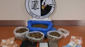 Τρεις στη "φάκα" με ένα κιλό χασίς στο Ηράκλειο