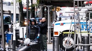 Ένας νεκρός, 5 τραυματίες από σφαίρες στο μετρό της Νέας Υόρκης