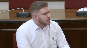 Τέμπη - Β. Κόκκαλης: Εξήγησε το λόγο που έκανε την ερώτηση για την τούρτα στον Ανδρέα Αλικανιώτη