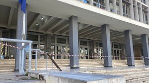 Η Αντιτρομοκρατική ανέλαβε τις έρευνες για τον εκρηκτικό μηχανισμό στα δικαστήρια Θεσσαλονίκης