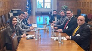 Προκλήσεις για τις νησιωτικές περιοχές - Βατσινά & Χρηστίδης συζήτησαν με εκπροσώπους του ΕΟΕΑΝ