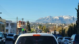 Αφόρητη κυκλοφοριακή πίεση στον Άη Γιάννη Χωστό - «Ακίνητα» οχήματα σχεδόν όλες τις ώρες της ημέρας (βίντεο)