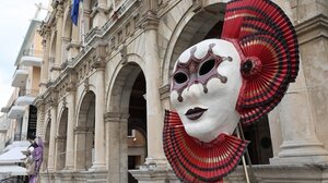 Σε ρυθμούς Τσικνοπέμπτης το Ηράκλειο