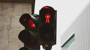 Συνεχίζονται οι εργασίες για τα νέα έξυπνα φανάρια στα Χανιά