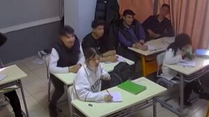 Σοκαριστικό βίντεο: Καθηγητής έσωσε μαθήτρια από βέβαιο πνιγμό με τη λαβή Heimlich