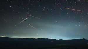 Μοναδικό... υπερθέαμα από πεφταστέρια στη λίμνη Αμουργελών!