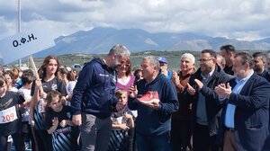 Στους "Μινωικούς αγώνες" ο Μ. Συντυχάκης με κλιμάκιο του ΚΚΕ