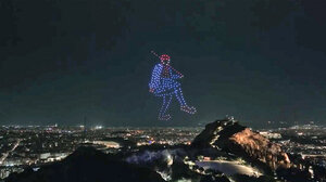 25η Μαρτίου: Υπερθέαμα με 250 drones στον ουρανό της Αθήνας - Δείτε βίντεο