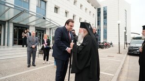 Ιερώνυμος σε Πιερρακάκη: Η συνεργασία είναι το καλύτερο φάρμακο για να αντιμετωπιστούν τα προβλήματα