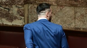 Ποινική Δίωξη για κακούργημα ασκήθηκε στον βουλευτή Κωνσταντίνο Φλώρο - Θα κρατηθεί ως την απολογία του	