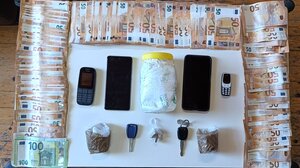  Βρήκαν την ηρωίνη στο αυτοκίνητο - Διπλή σύλληψη στο Ρέθυμνο