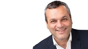 Ο Χάρης Μαμουλάκης για την 21η Απριλίου 1967 